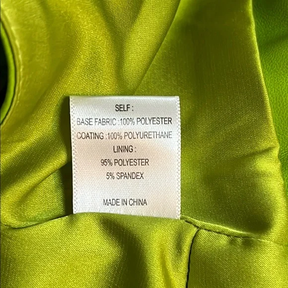 Meshki 2-Pc Sz Small Green Crop Top worn Em­ma Her­nan as in Sell­ing Sun­set - Picture 13 of 16